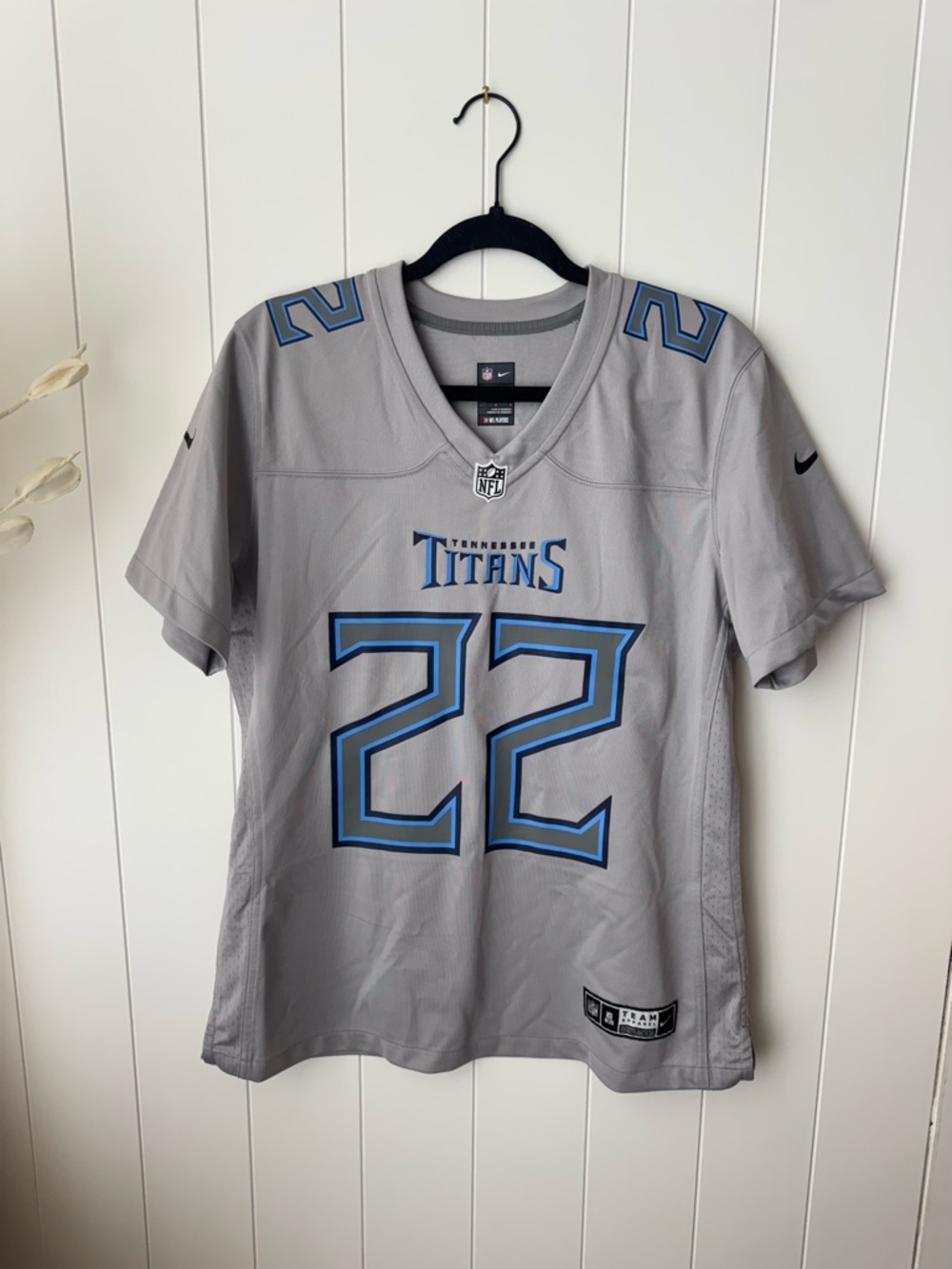 Tennessee Titans Womens Jersey Gray Size Large Henry Official NFL